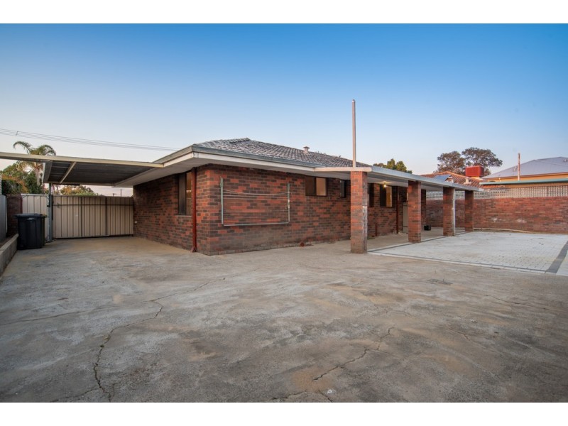 36 Eclipse Way, Beckenham WA 6107