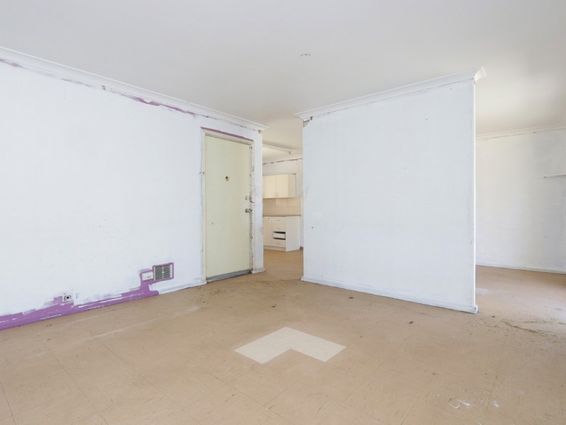 10 Glamorgan Street, East Cannington WA 6107