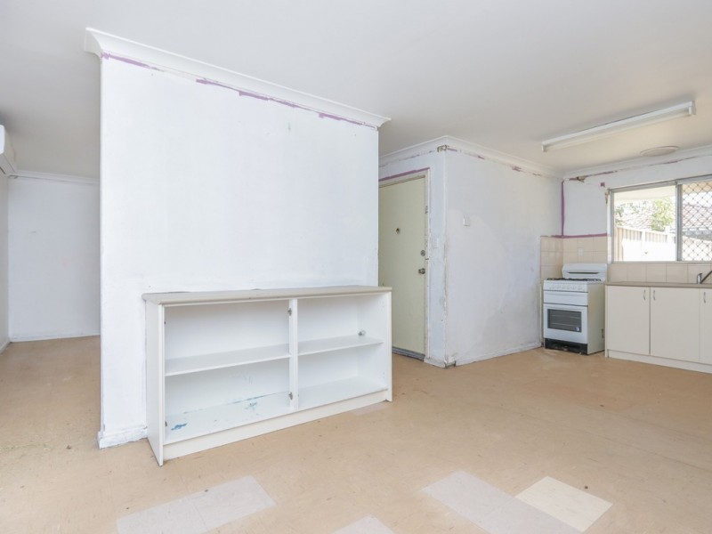 10 Glamorgan Street, East Cannington WA 6107