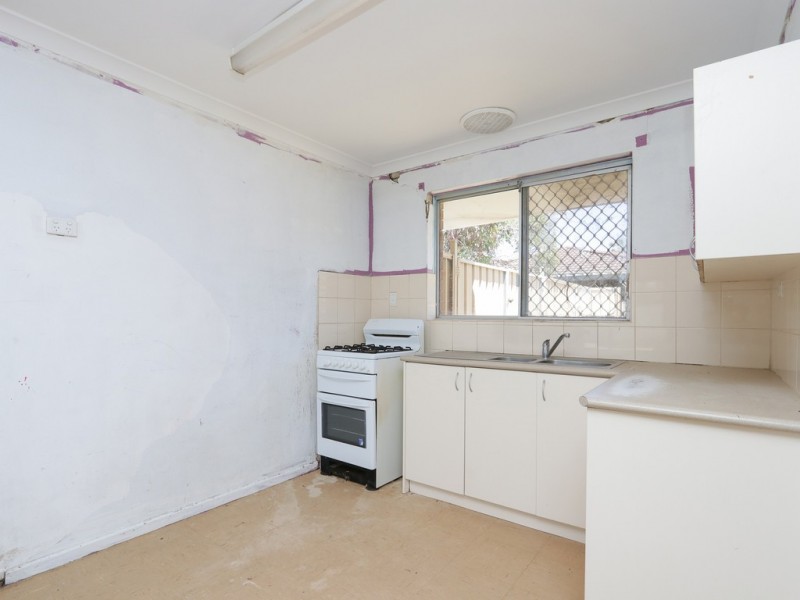 10 Glamorgan Street, East Cannington WA 6107