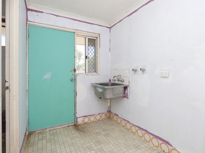 10 Glamorgan Street, East Cannington WA 6107