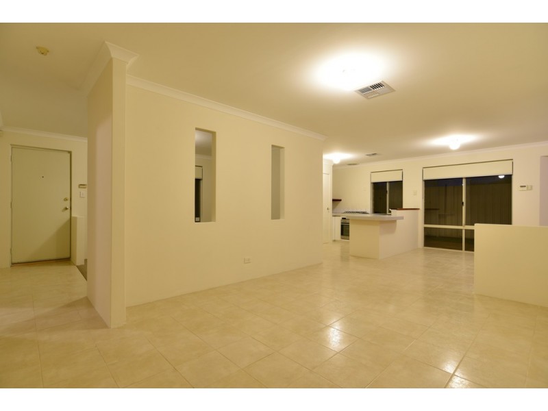 107 Mallard Way, Cannington WA 6107