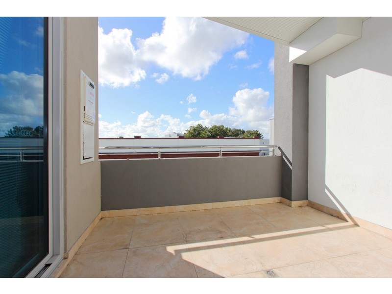 8/2 Edward Street, Perth WA 6000
