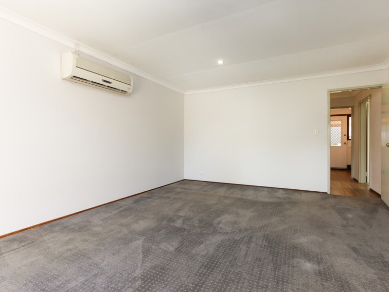 4/8 Caird Place, Parkwood WA 6147