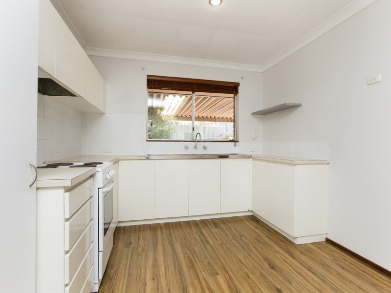 4/8 Caird Place, Parkwood WA 6147