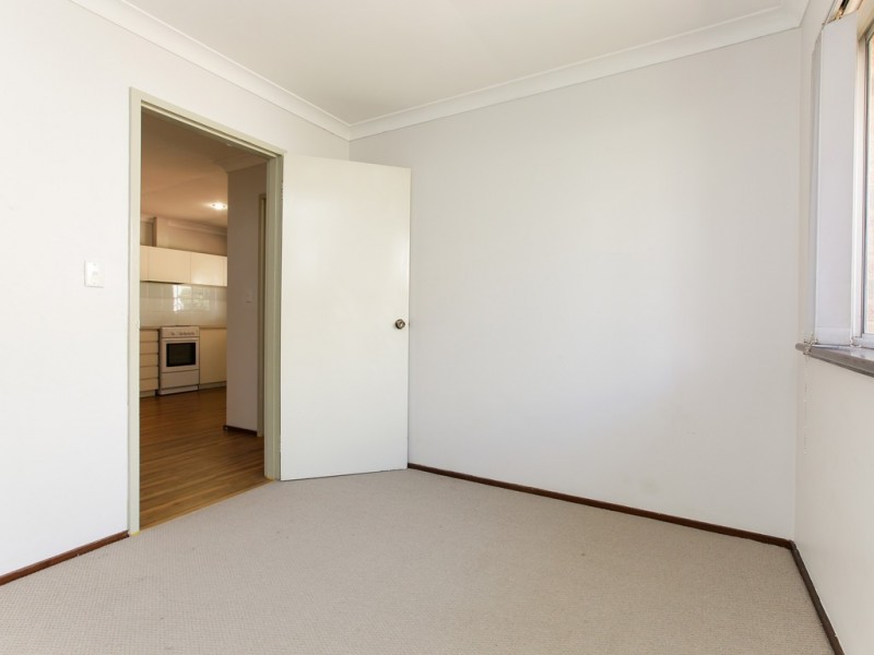 4/8 Caird Place, Parkwood WA 6147