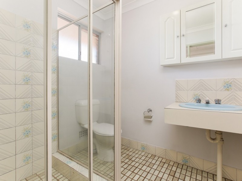 4/8 Caird Place, Parkwood WA 6147