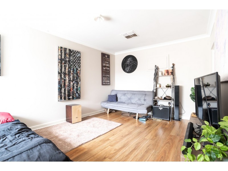 14A Lowth Road, Beckenham WA 6107