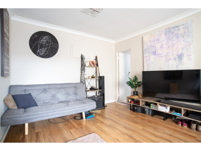 14A Lowth Road, Beckenham WA 6107