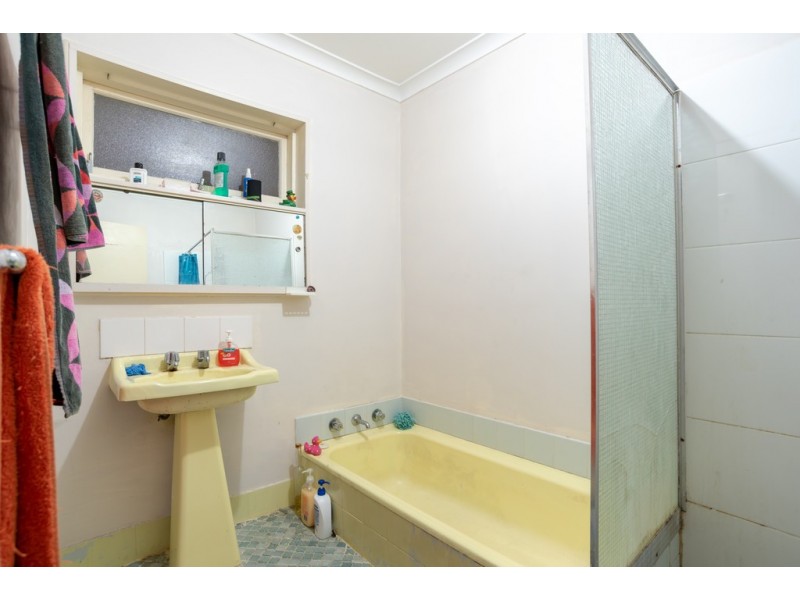 14A Lowth Road, Beckenham WA 6107