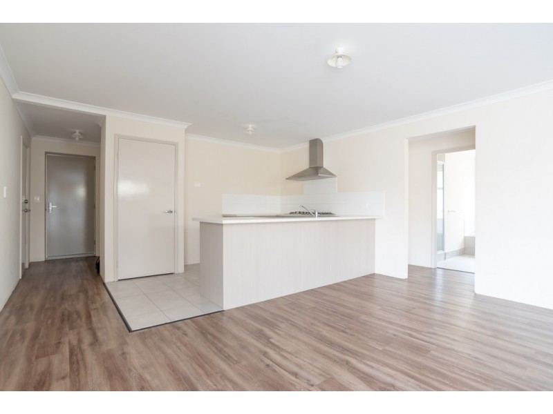 14B Lowth Road, Beckenham WA 6107