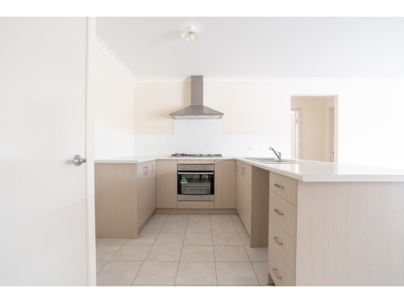 14B Lowth Road, Beckenham WA 6107