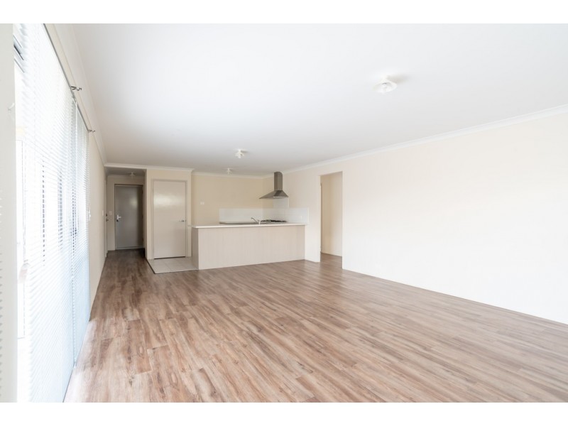 14B Lowth Road, Beckenham WA 6107