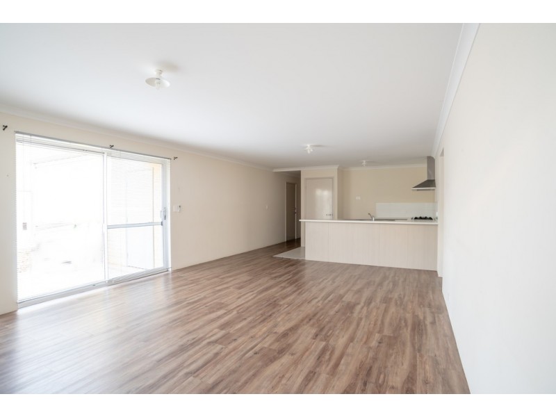 14B Lowth Road, Beckenham WA 6107