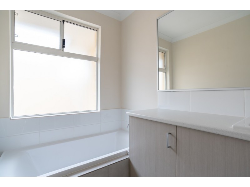 14B Lowth Road, Beckenham WA 6107