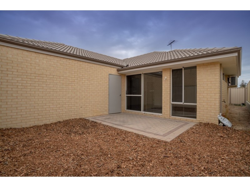 14B Lowth Road, Beckenham WA 6107