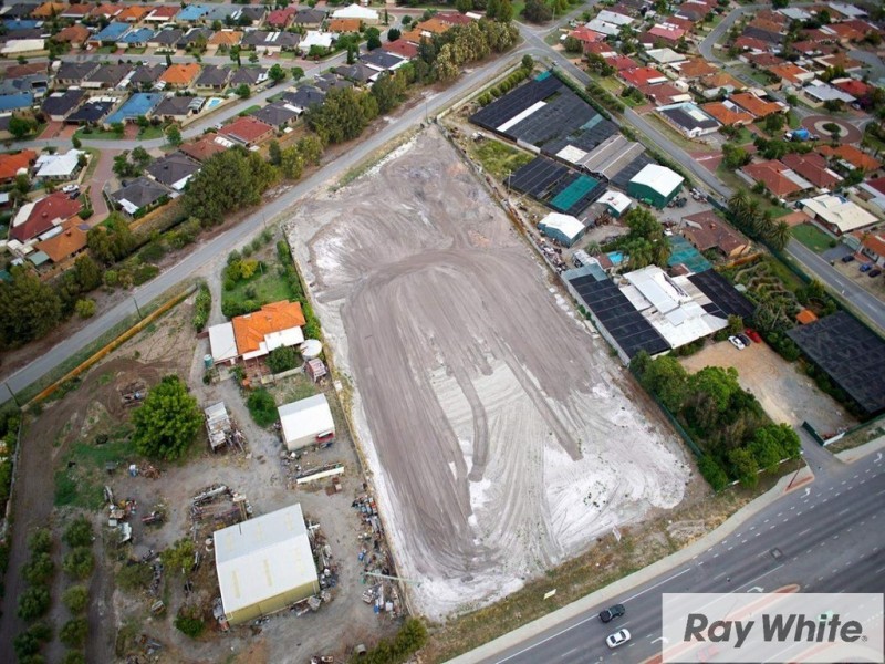 32 Nicholson Court, Canning Vale WA 6155