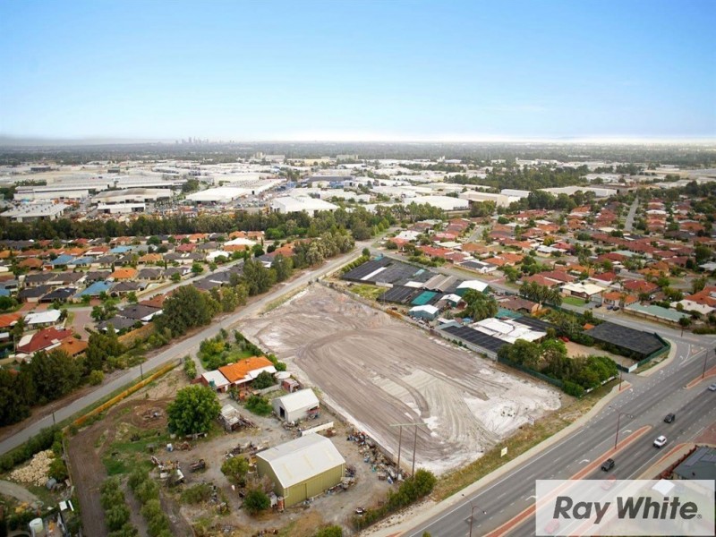 32 Nicholson Court, Canning Vale WA 6155