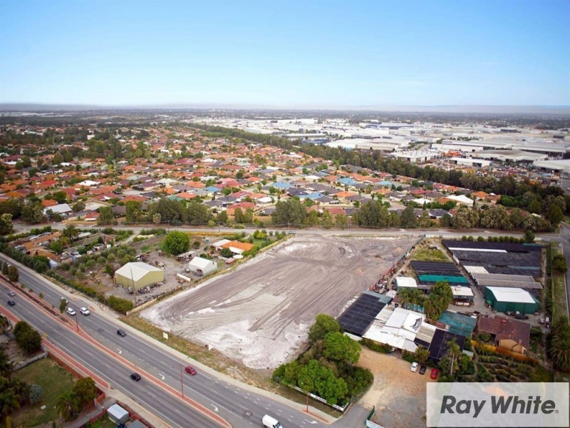 32 Nicholson Court, Canning Vale WA 6155