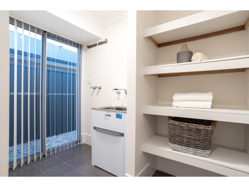 6 Houdan Street, Southern River WA 6110