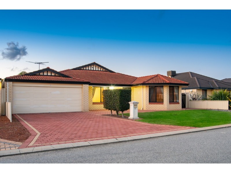 11 Cornell Place, East Cannington WA 6107