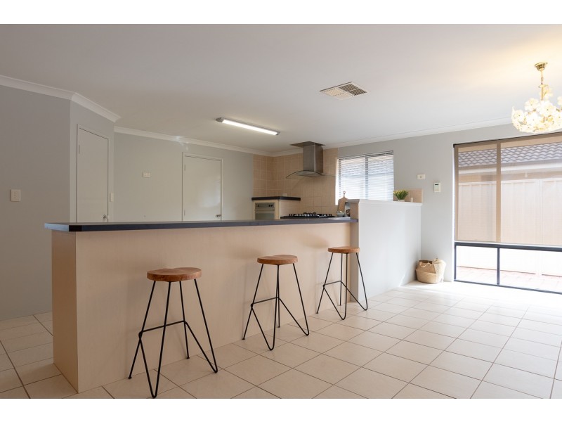 11 Cornell Place, East Cannington WA 6107