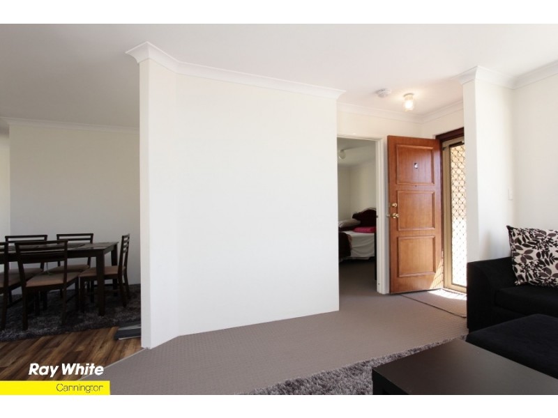 4/9 Lloyd Street, Cannington WA 6107