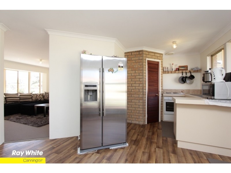 4/9 Lloyd Street, Cannington WA 6107