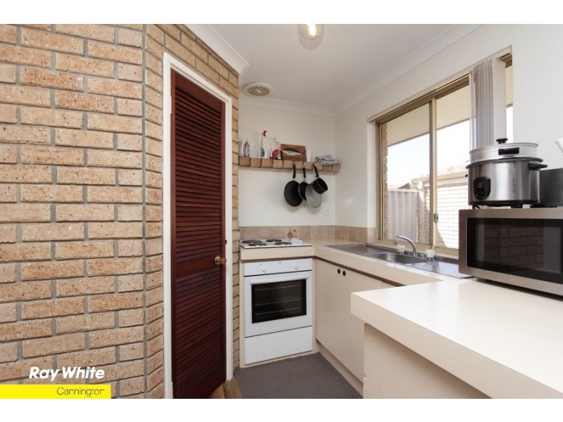 4/9 Lloyd Street, Cannington WA 6107