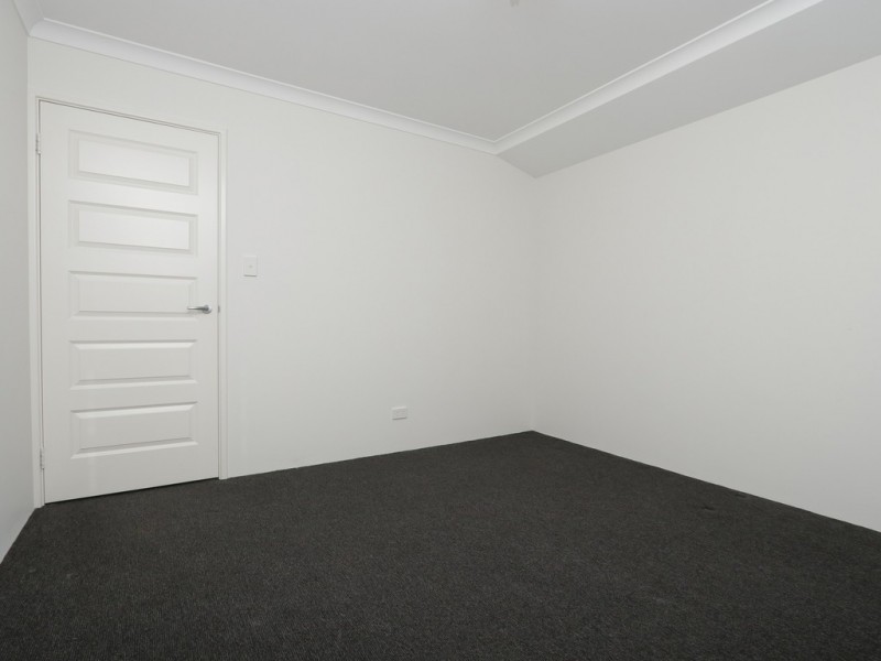 12 Tristram Lane, Wattle Grove WA 6107