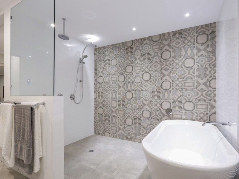 18 Whiteoak Way, Piara Waters WA 6112