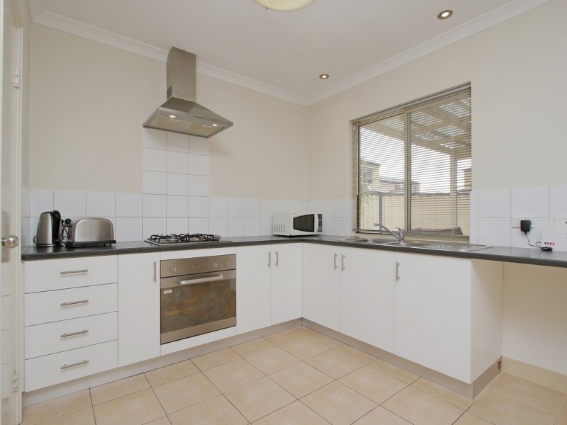 8A Morgan Street, Cannington WA 6107