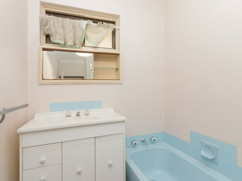 125 Lacey Street, East Cannington WA 6107