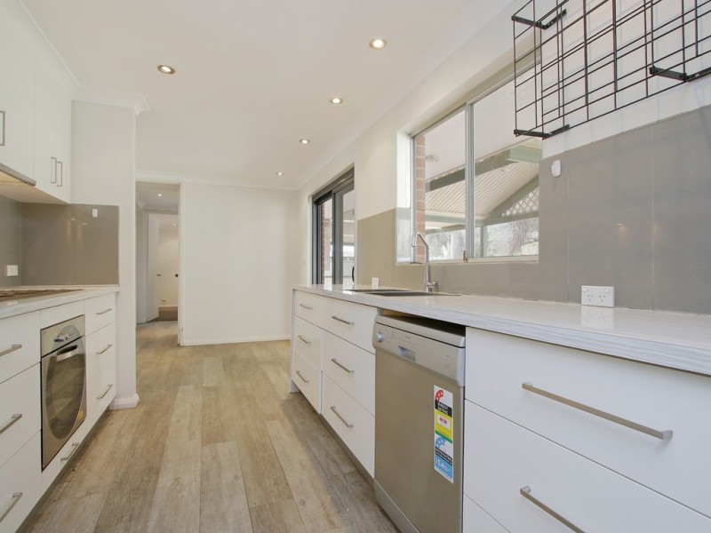 30 Clovertree Street, Maddington WA 6109