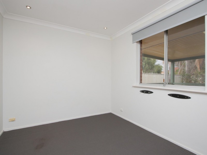 30 Clovertree Street, Maddington WA 6109