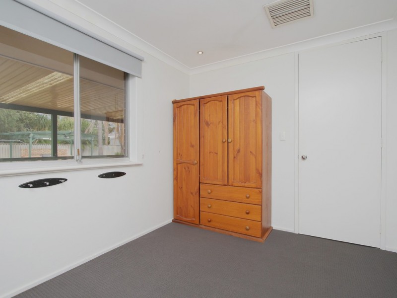 30 Clovertree Street, Maddington WA 6109