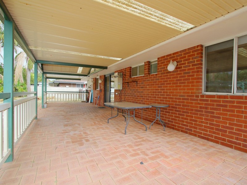 30 Clovertree Street, Maddington WA 6109