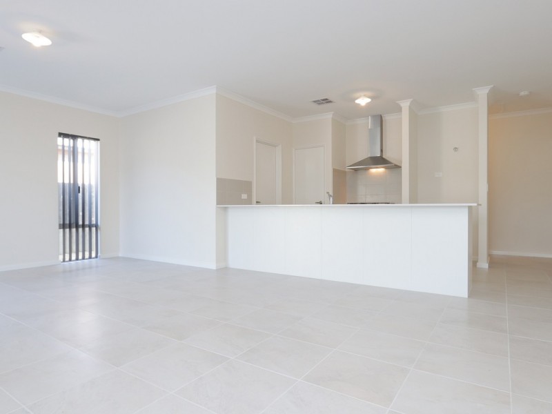 39B Saturn Street, Beckenham WA 6107
