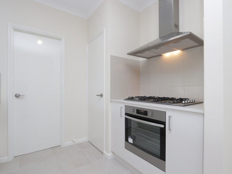 39B Saturn Street, Beckenham WA 6107