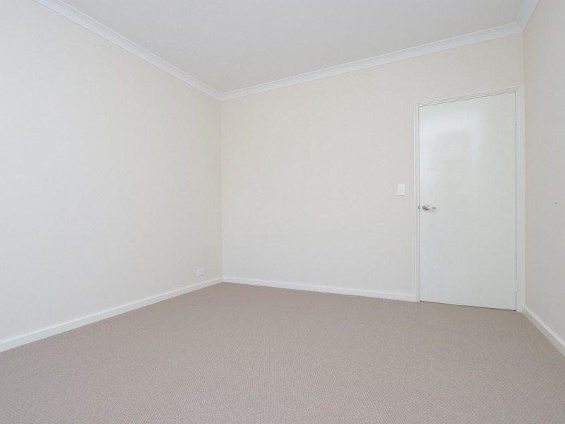 39B Saturn Street, Beckenham WA 6107