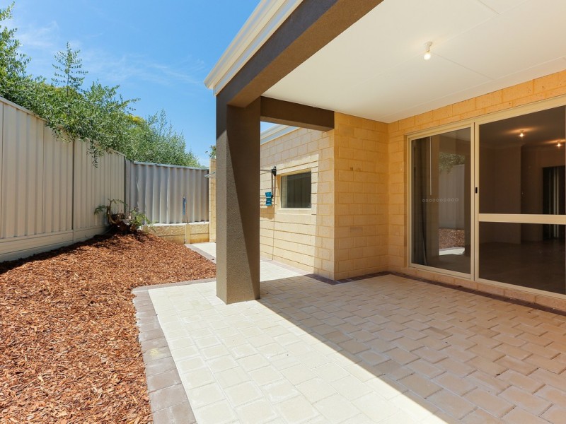 27B Farnham Street, Bentley WA 6102