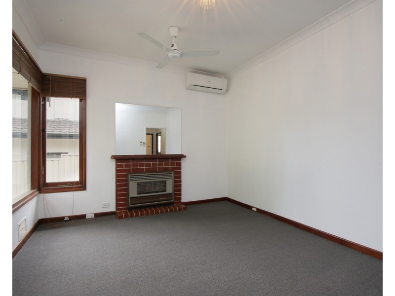10 Abbott Way, Wilson WA 6107