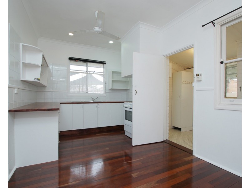 10 Abbott Way, Wilson WA 6107