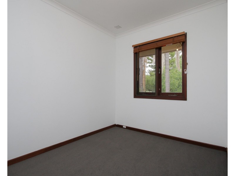 10 Abbott Way, Wilson WA 6107