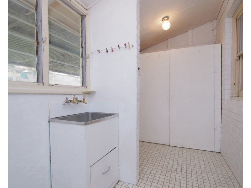 10 Abbott Way, Wilson WA 6107