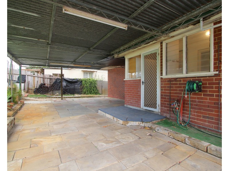 10 Abbott Way, Wilson WA 6107