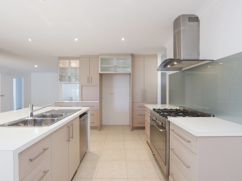 41 Sheoak Rd, Maddington WA 6109