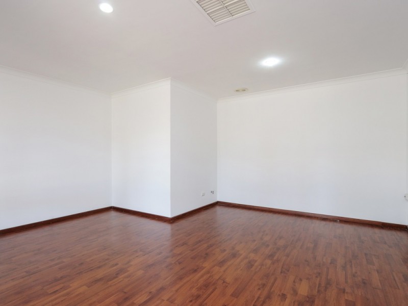 41 Sheoak Rd, Maddington WA 6109