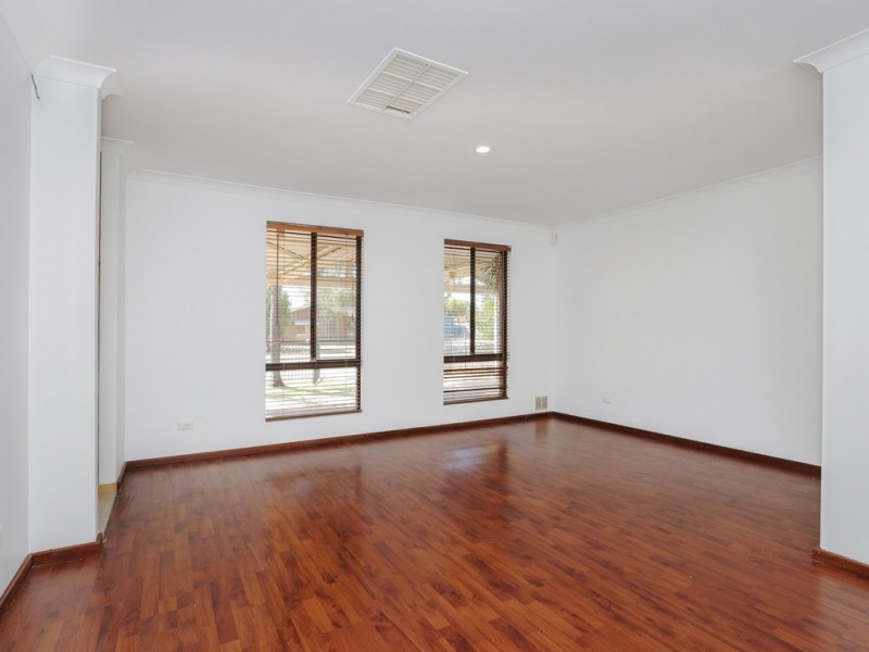 41 Sheoak Rd, Maddington WA 6109