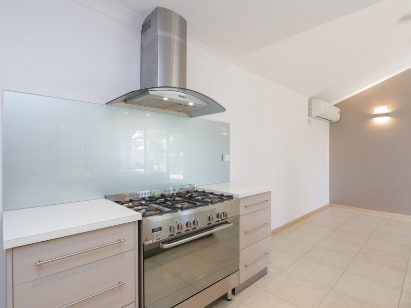 41 Sheoak Rd, Maddington WA 6109